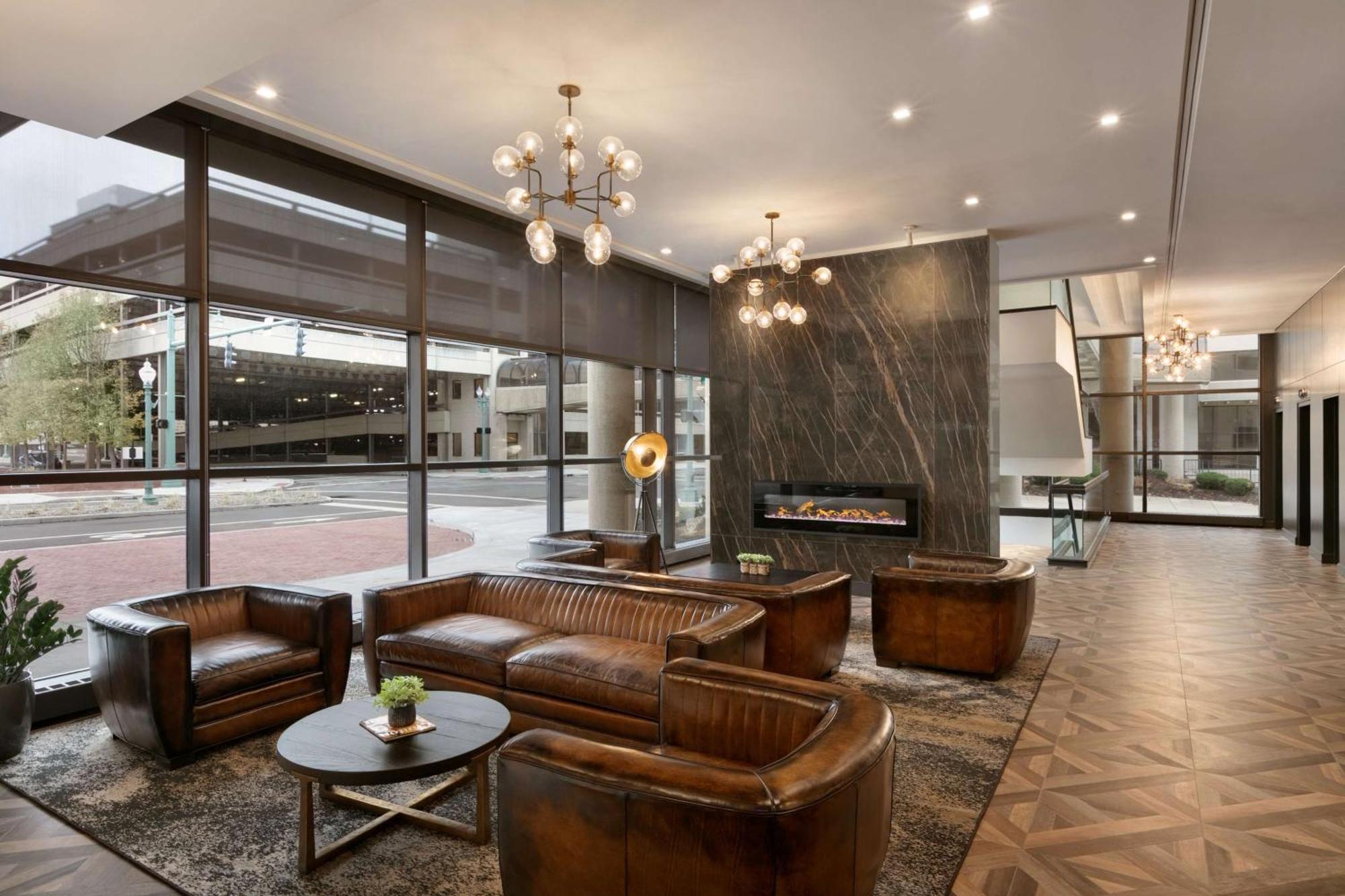 Doubletree By Hilton Canton Downtown Luaran gambar
